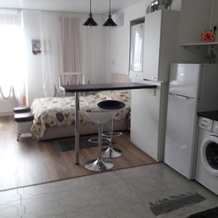 Жк "Ривьера" Apartment Kyiv Exterior photo